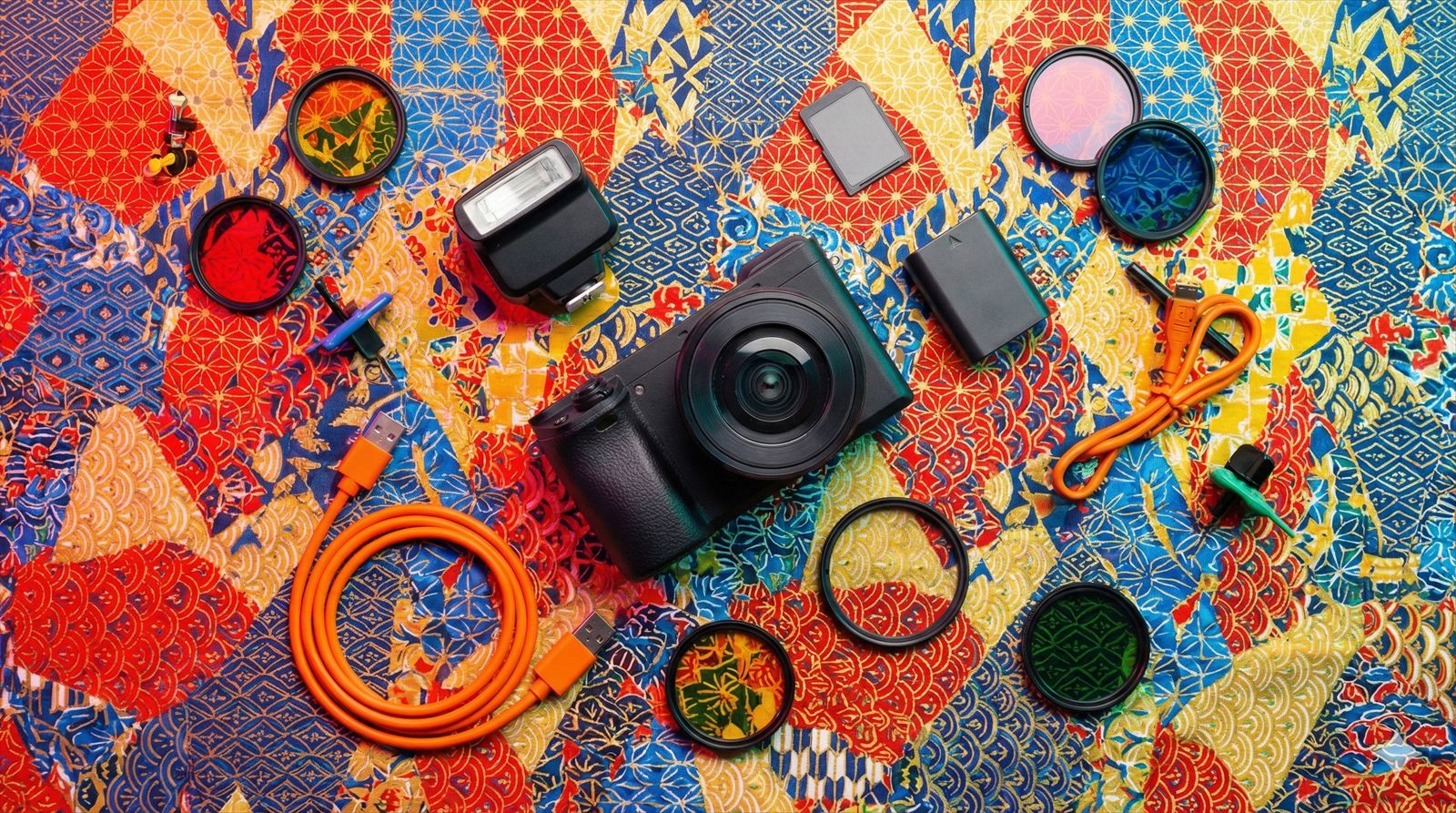 インタビュー取材用カメラ、予算20万円以内でそろえるならこれ一式【Nikon Z50II】